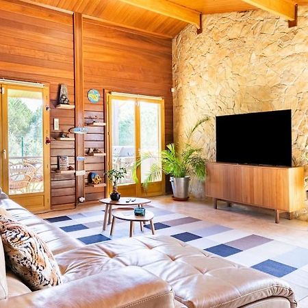 Wooden House Villa Minde ภายนอก รูปภาพ
