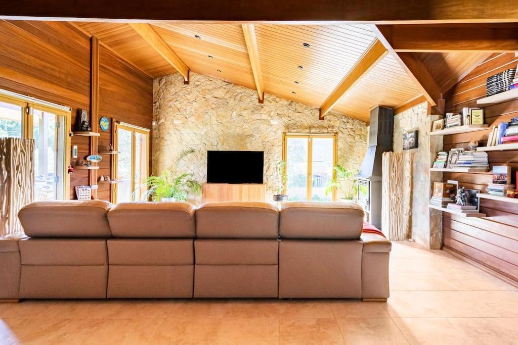 Wooden House Villa Minde ภายนอก รูปภาพ